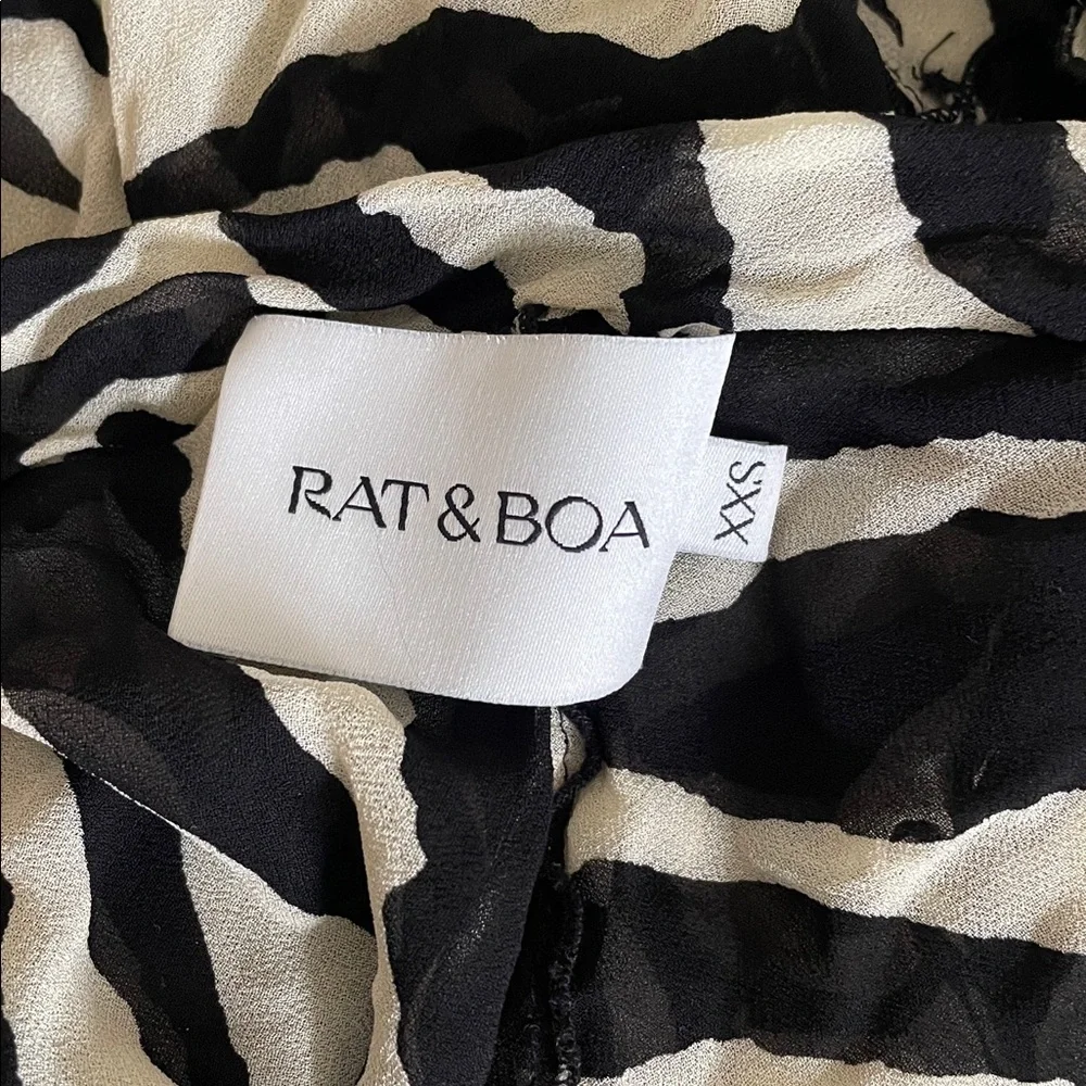 ‼️sale‼️ Rat & Boa Zephyr Zebra Blouse - Picture 5 of 5